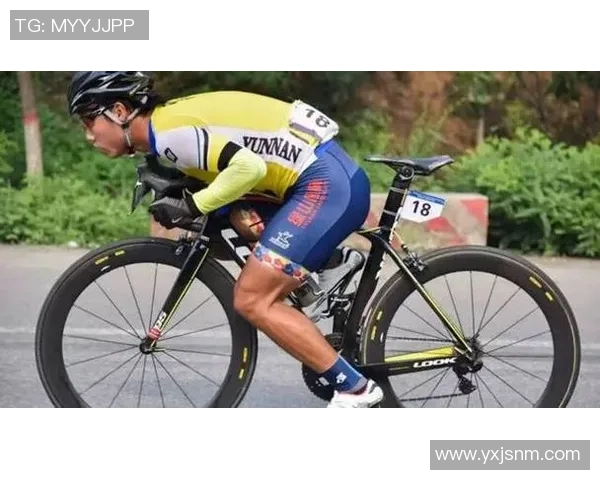 南京篮球队在选拔赛中以98分稳居积分榜首位展现强劲实力