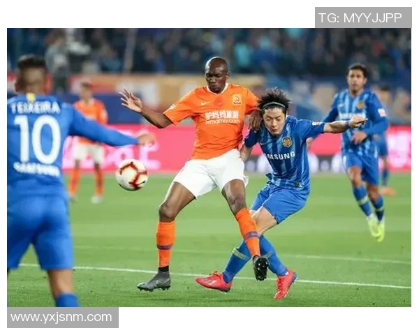 武汉足球队的速度之美:探寻快速反击与团队协作的完美结合 武汉足球队的速度之美:探寻快速反击与团队协作的完美结合